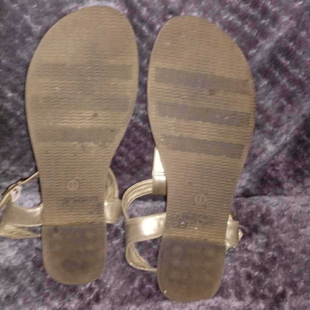 Sandals - Picture 2 of 2